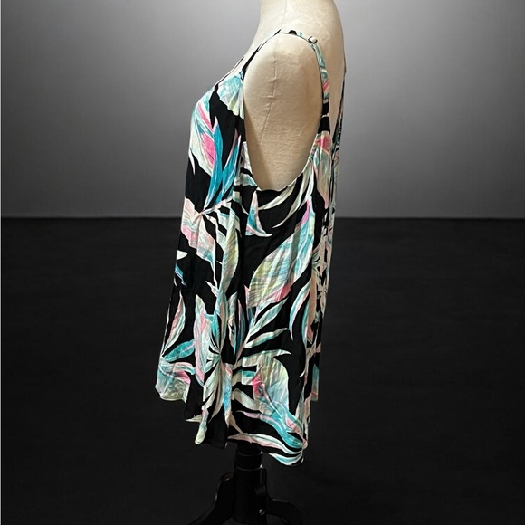 Torrid Black and Multicolor Leaf Print Camisole NWT - Picture 2 of 5